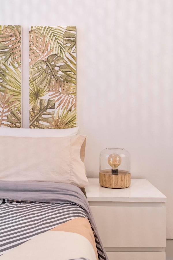 Cross Check - Plaza Mayor Apartment Madrid Exterior foto
