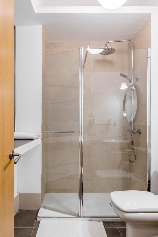 Cross Check - Plaza Mayor Apartment Madrid Exterior foto