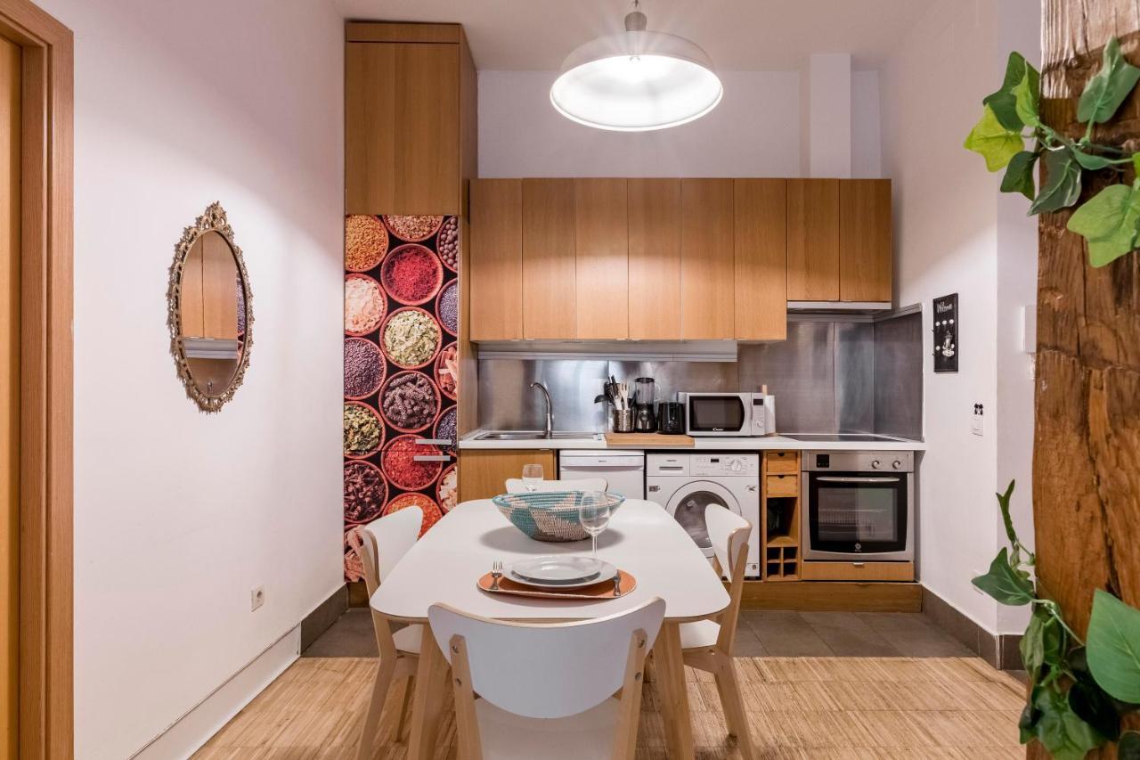 Cross Check - Plaza Mayor Apartment Madrid Exterior foto