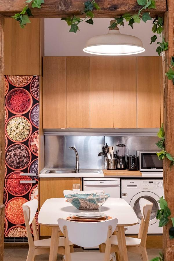 Cross Check - Plaza Mayor Apartment Madrid Exterior foto